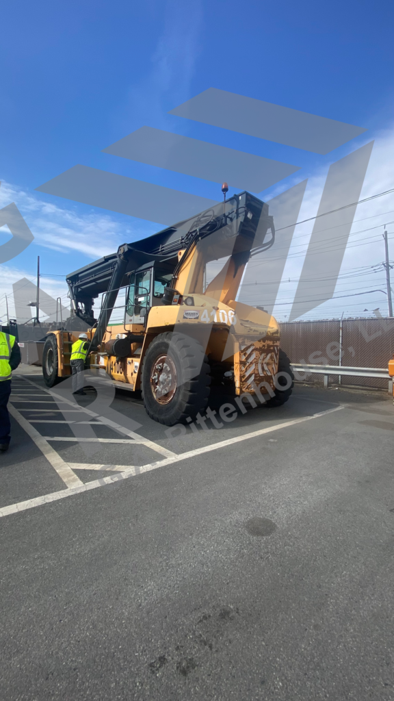 shooting boom container handler